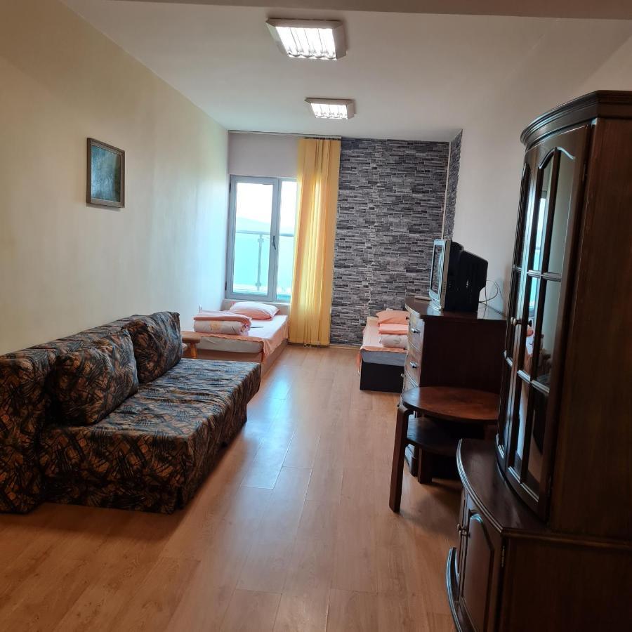 Елка Apartman Burgasz Kültér fotó