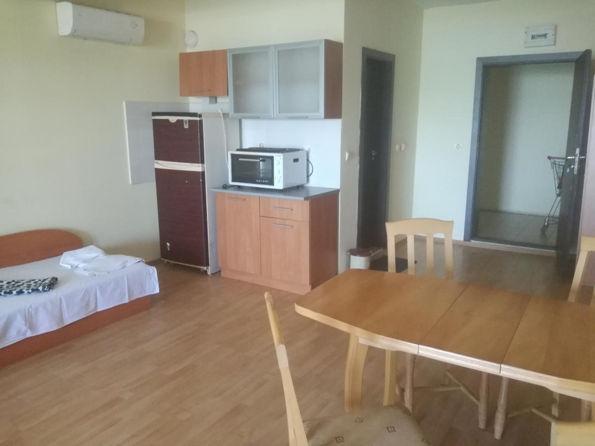 Елка Apartman Burgasz Kültér fotó